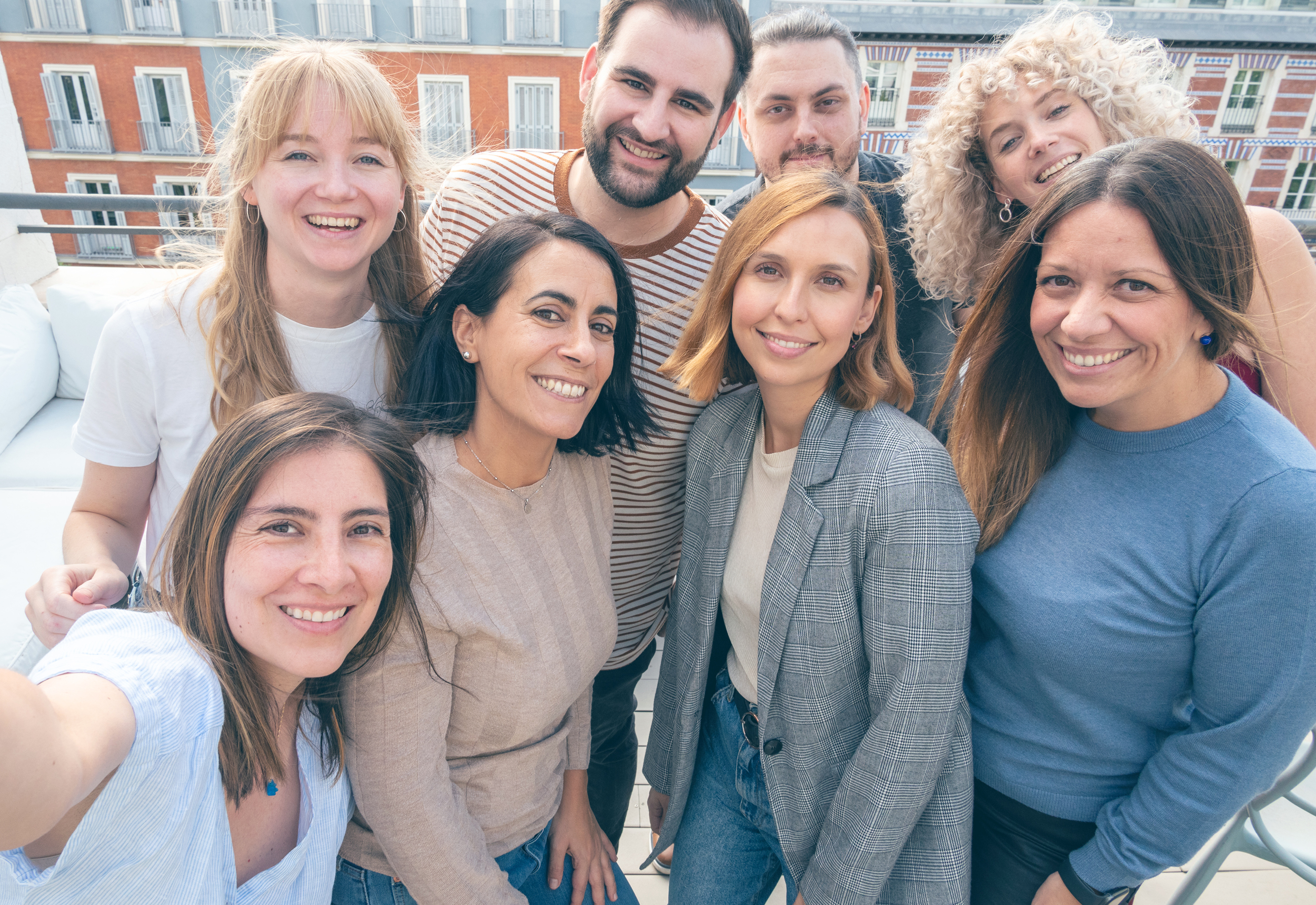 Image of 8 Thoughtworkers together smiling for a selfie. Image of 8 Thoughtworkers together smiling for a selfie.
